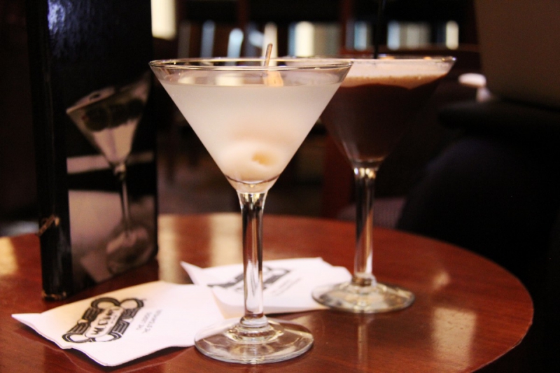 brasserie-PIGNANS-min_martini_bar_lychee_chocolate_alcohol_liquor_happy_hour_happy-910161